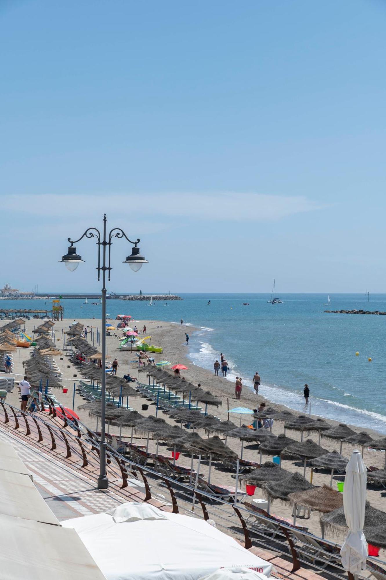 Central Apartment With Nice Views Benalmadena Exterior photo